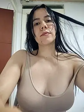 Snapshot of valen-sexx chatting on 04-26-26, 03:59 valen-sexx online show from 04-26-26, 03:59
