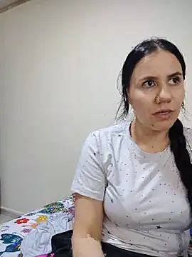 Snapshot of valen-sexx chatting on 05-27-26, 11:45 valen-sexx online show from 05-27-26, 11:45