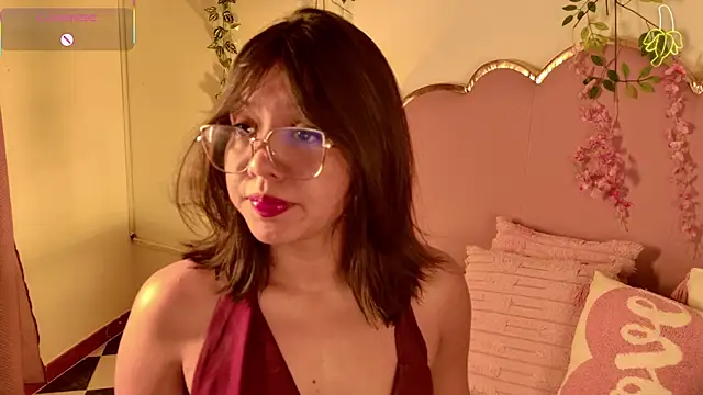 Lauuu2007 online show from 04-01-26, 09:34