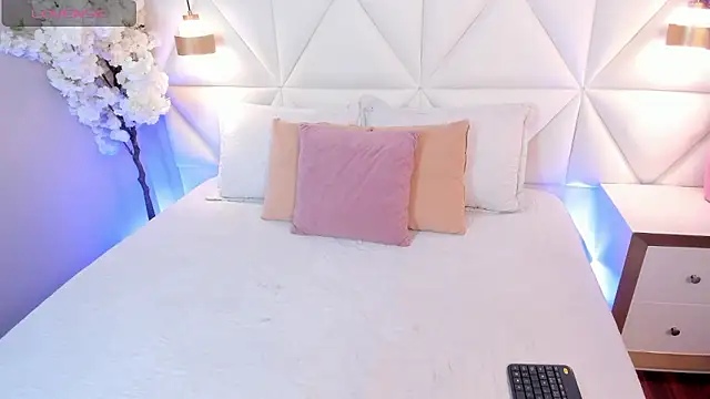 Adara  carter  online show from 01-09-26, 03:46