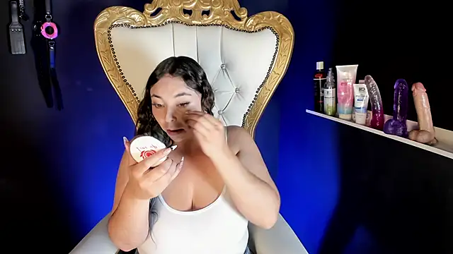 Bagiolett online show from 10-28-25, 07:46