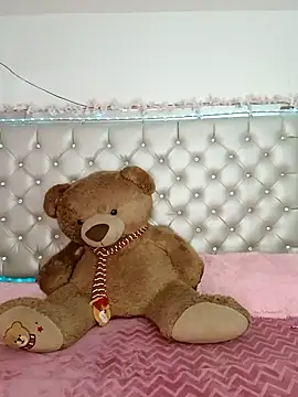 ZARAY 1118 online show from 10-25-25, 09:26