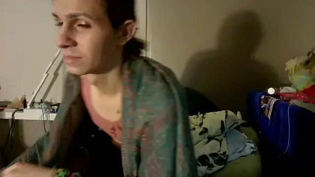 Snapshot of cuddlyavenue chatting on 10-08-25, 11:27 cuddlyavenue online show from 10-08-25, 11:27