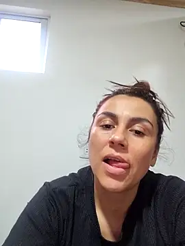 vanessa-titisM online show from 04-13-26, 10:25