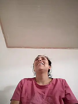 Snapshot of vanessa-titisM chatting on 10-25-25, 04:51 vanessa-titisM online show from 10-25-25, 04:51
