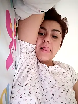 Snapshot of vanessa-titisM chatting on 09-14-25, 02:28 vanessa-titisM online show from 09-14-25, 02:28