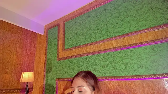 Helenstanford online show from 02-04-26, 03:18