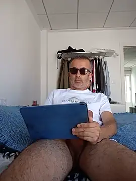 EmilioTaladdro online show from 05-23-26, 11:09