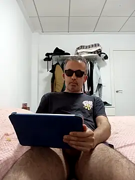 EmilioTaladdro online show from 05-13-26, 08:16