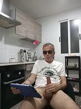 EmilioTaladdro online show from 05-19-26, 08:27