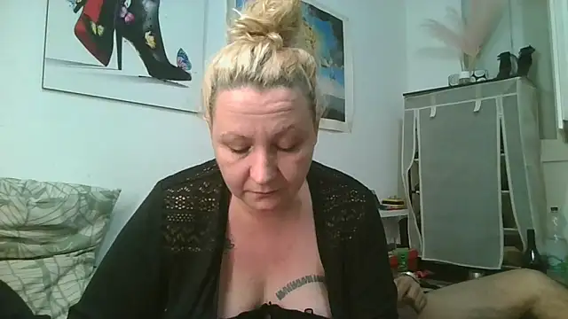 Bakala93 online show from 05-10-26, 01:53