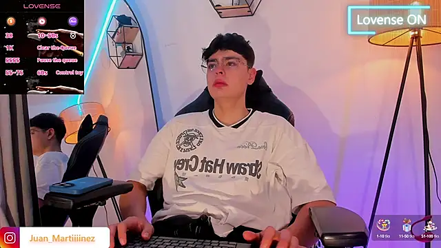 Snapshot of Im_Juaniito chatting on 10-05-25, 04:14 Im Juaniito online show from 10-05-25, 04:14