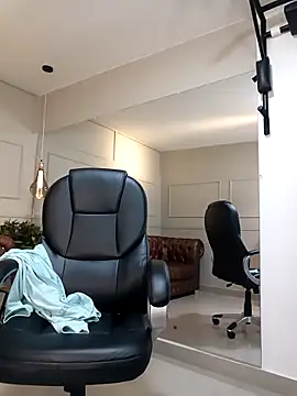 ArielBlossom    online show from 02-14-26, 12:05