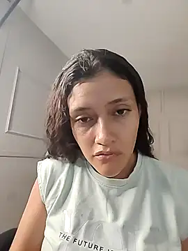 ArielBlossom    online show from 10-28-25, 10:47