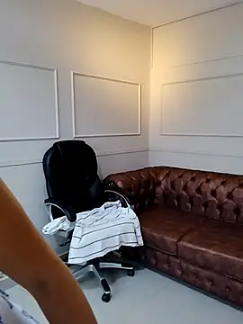 ArielBlossom    online show from 09-22-25, 11:27