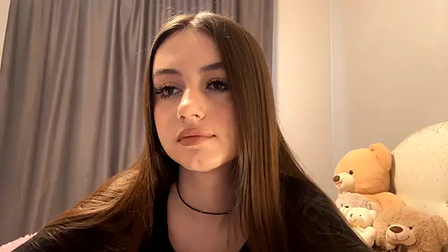 Snapshot of CatherinDream chatting on 10-22-25, 02:44 CatherinDream online show from 10-22-25, 02:44