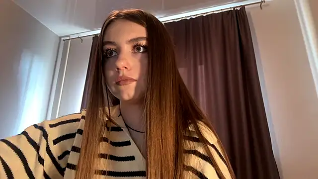 Snapshot of CatherinDream chatting on 09-16-25, 02:12 CatherinDream online show from 09-16-25, 02:12