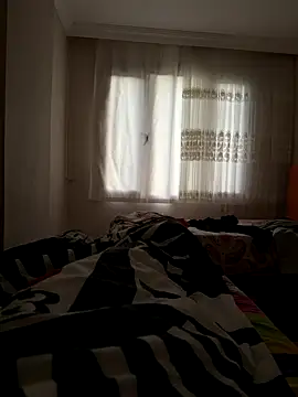 LAZ3R1 online show from 10-04-25, 03:08