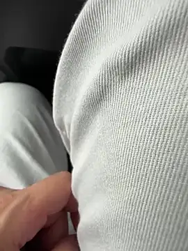 LAZ3R1 online show from 10-23-25, 10:25