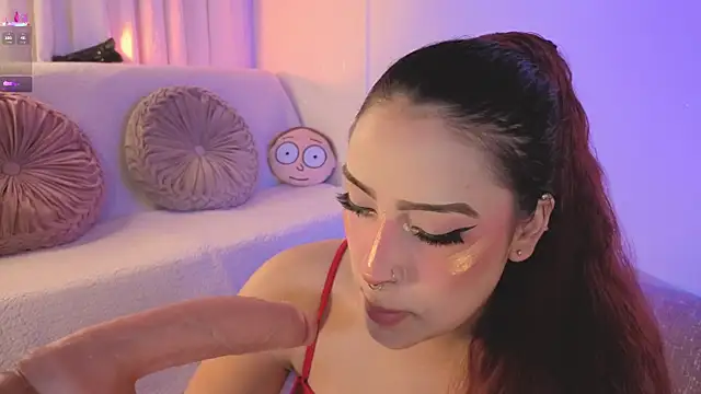 Snapshot of ashlynnlowe_ chatting on 02-27-26, 10:20 ashlynnlowe online show from 02-27-26, 10:20