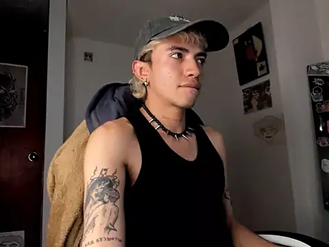 guynextdo0r online show from 09-28-25, 09:44