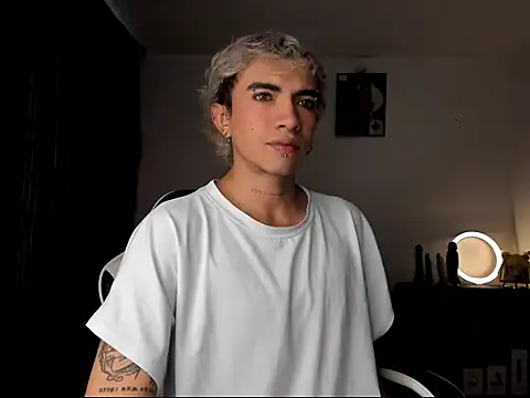 guynextdo0r online show from 10-16-25, 06:49