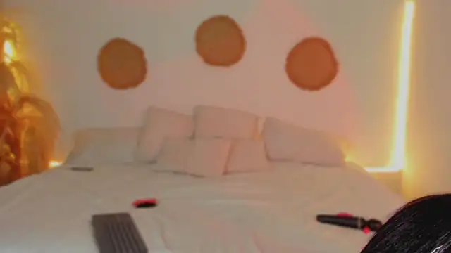 AliisonWells online show from 11-24-25, 09:26