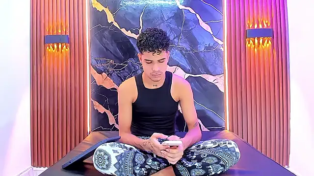 Snapshot of Lucky_boys__X chatting on 09-14-25, 11:43 Lucky boys X online show from 09-14-25, 11:43