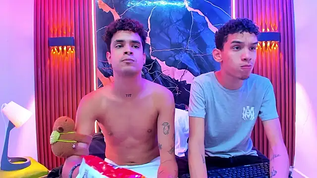 Snapshot of Lucky_boys__X chatting on 02-24-26, 10:43 Lucky boys X online show from 02-24-26, 10:43