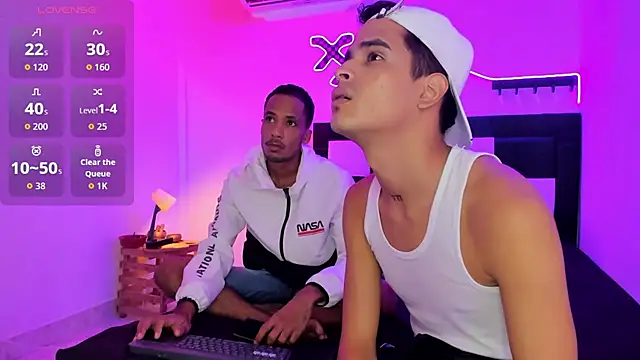 Snapshot of Lucky_boys__X chatting on 10-07-25, 11:55 Lucky boys X online show from 10-07-25, 11:55