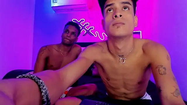 Snapshot of Lucky_boys__X chatting on 12-03-25, 08:30 Lucky boys X online show from 12-03-25, 08:30