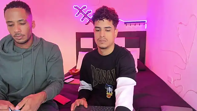 Snapshot of Lucky_boys__X chatting on 10-25-25, 11:53 Lucky boys X online show from 10-25-25, 11:53