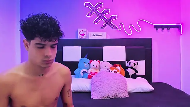 Lucky boys  X online show from 05-28-26, 01:06