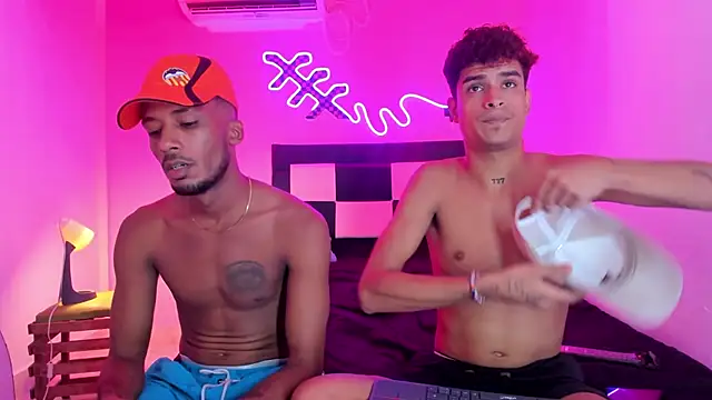 Snapshot of Lucky_boys__X chatting on 12-18-25, 07:07 Lucky boys X online show from 12-18-25, 07:07