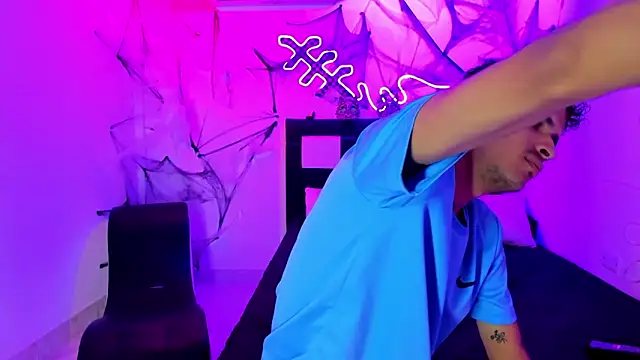 Snapshot of Lucky_boys__X chatting on 11-03-25, 12:20 Lucky boys X online show from 11-03-25, 12:20