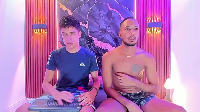 Snapshot of Lucky_boys__X chatting on 09-24-25, 11:39 Lucky boys X online show from 09-24-25, 11:39