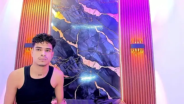 Snapshot of Lucky_boys__X chatting on 09-16-25, 11:44 Lucky boys X online show from 09-16-25, 11:44