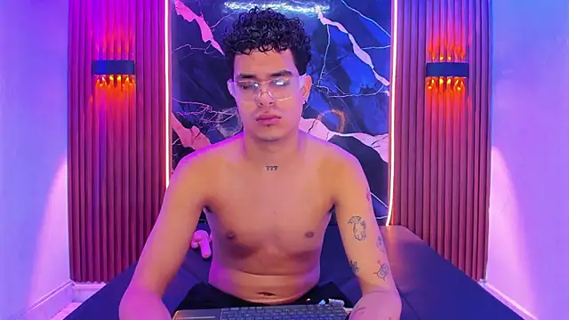 Lucky boys  X online show from 03-04-26, 01:41