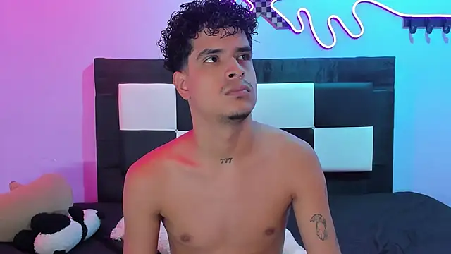 Lucky boys  X online show from 05-19-26, 01:18
