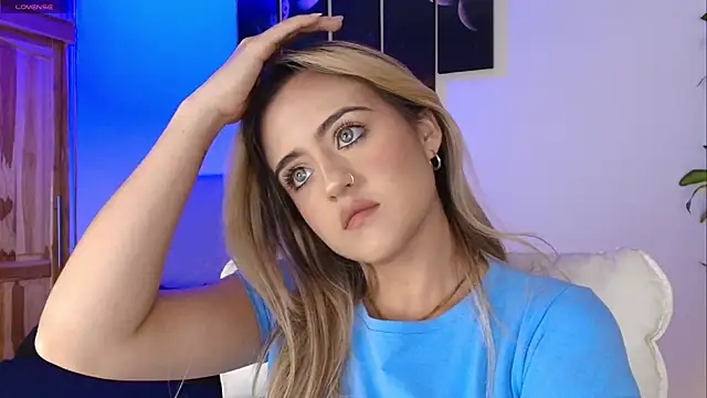 MaryMoon  online show from 10-18-25, 10:12