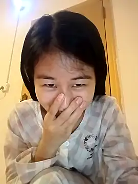 luy-xinh02 online show from 10-05-25, 01:13