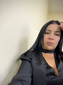 IrisDuvall online show from 04-29-26, 11:55