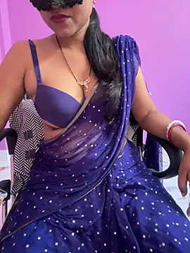 Snapshot of hottylizaa chatting on 10-15-25, 03:38 hottylizaa online show from 10-15-25, 03:38