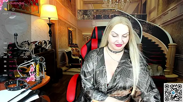 Nina Devillle online show from 04-23-26, 07:59