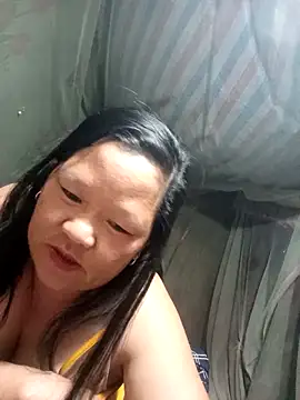 Snapshot of riso-00 chatting on 04-08-26, 04:52 riso-00 online show from 04-08-26, 04:52