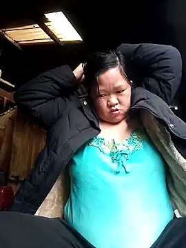 riso-00 online show from 02-20-26, 03:58