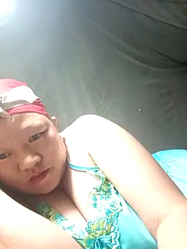 Snapshot of riso-00 chatting on 03-03-26, 12:23 riso-00 online show from 03-03-26, 12:23