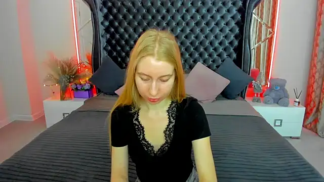 Alina Blonde online show from 05-13-26, 05:36