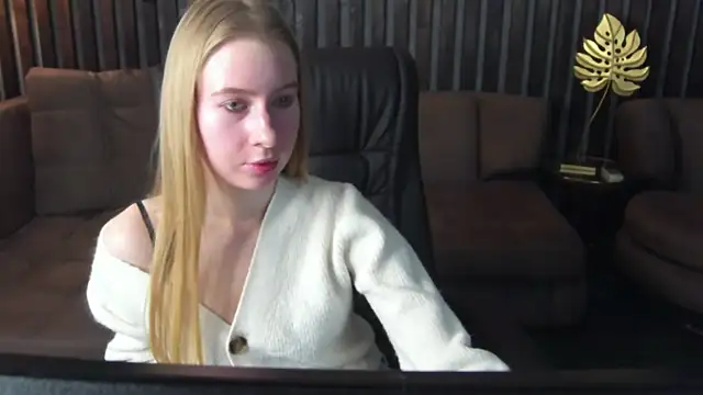 Alina Blonde online show from 03-24-26, 06:46