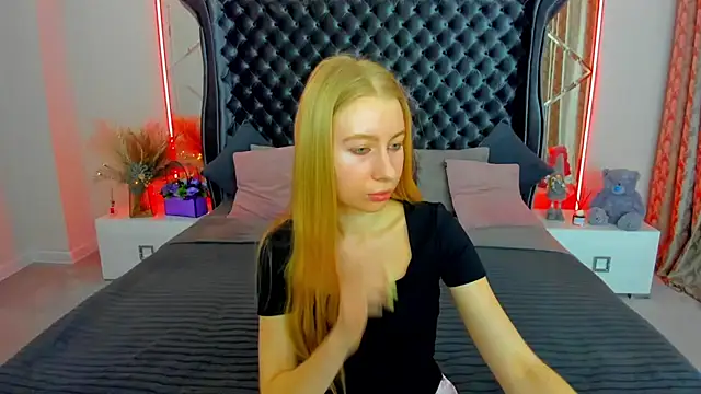Alina Blonde online show from 06-20-26, 05:34